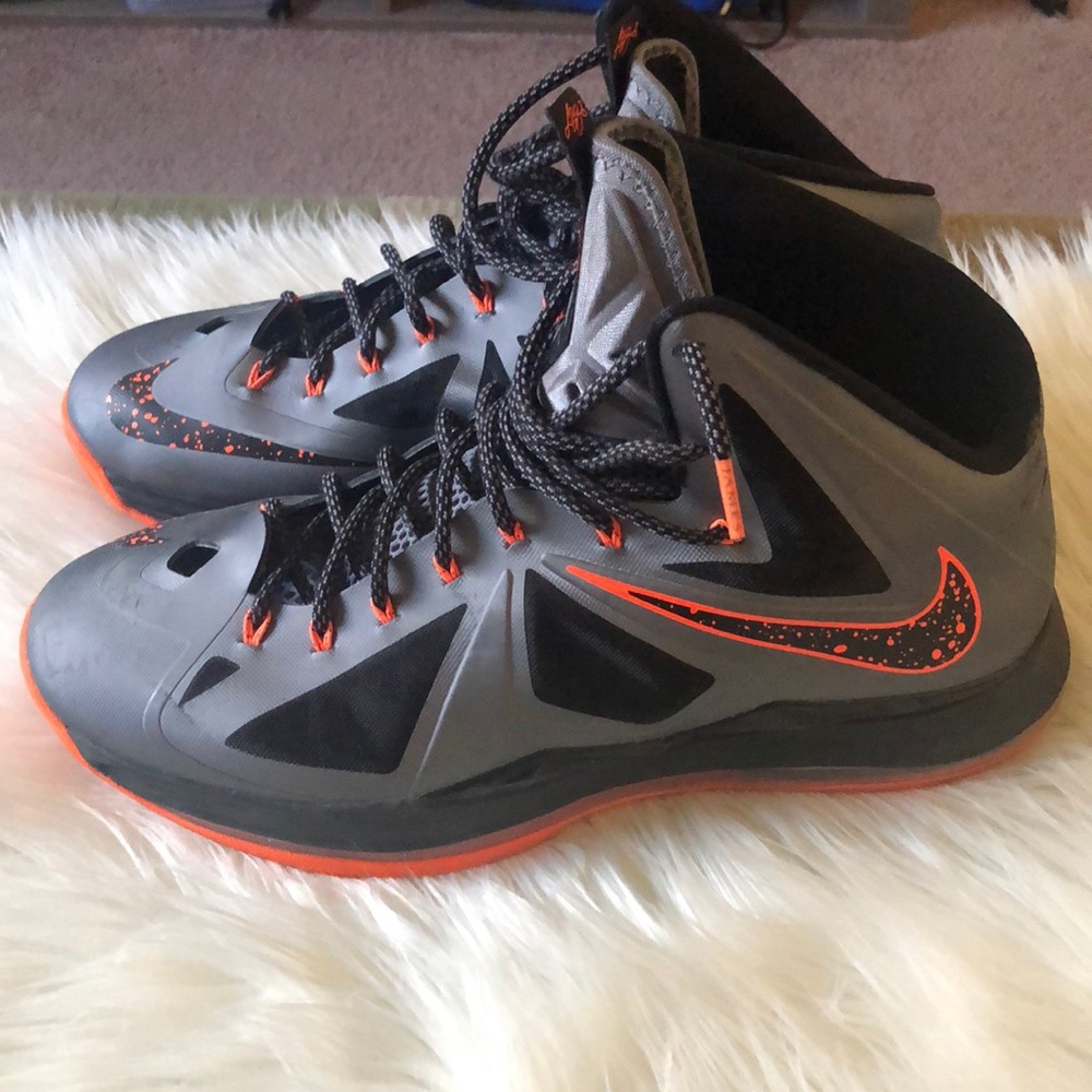 Nike LeBron X